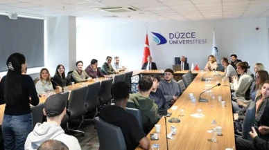 Farklı kültürler Düzce Üniversitesi'nde buluştu: Uluslararası projenin finali coşkuyla kutlandı