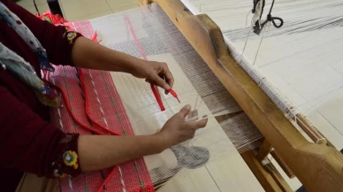 Mersin'deki kadınlar, atık malzemelerle ekonomiye katkı sağlıyor: Çantalar ve tekstil ürünleri dönüştürülüyor