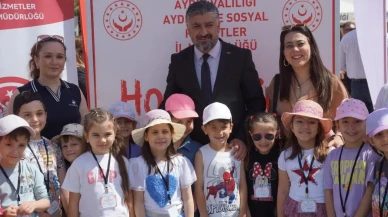 Aydın’da aile yılı kortej yürüyüşü yapıldı: Atatürk kent meydanı’nda stantlar gezildi