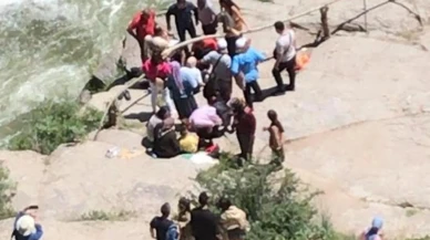 Dede ve torun Ihlara Vadisi'nde fotoğraf çektirirken Melendiz Çayı'na düştü