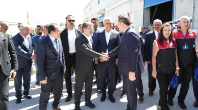 Bakan Yumaklı Muşta dev tohum deposunu açtı