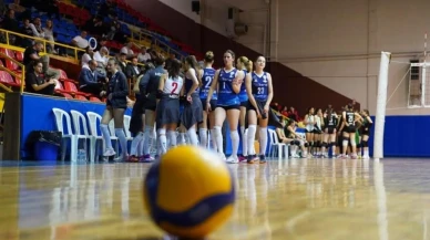 Türkiye'nin en iyi yıldız kız voleybol takımları Isparta'da şampiyonluk için yarışıyor!
