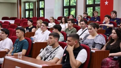 Sakarya Büyükşehir'in afet projesi yabancı öğrencileri ağırladı