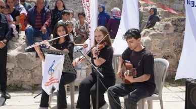 Çardak Kervansarayı'nda öğrenci projeleri görücüye çıktı