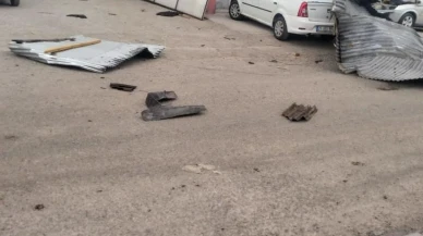 Kars'ta şiddetli rüzgar, sanayi sitesinde büyük hasara yol açtı: Araç kullanılamaz hale geldi