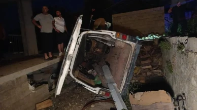 Alkollü sürücü Manavgat'ta ev avlusuna uçtu