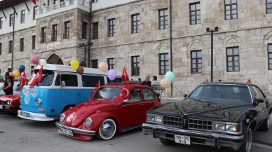 Sivas Uluslararası Film Festivali renkli kortejle başladı
