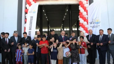 Van'da yeni kapalı semt pazarı açıldı: Hava koşullarından korunmanın yolları