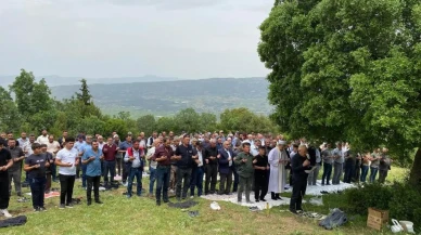 Sarıgöl'de 200 yıllık geleneğin devamı: Çiftçiler 'Olcak Dede' için bir araya geldi