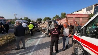 Kahramanmaraş'ta işçi servisi ile otomobil çarpıştı: 12 yaralı