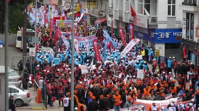 1 Mayıs'ta Samsun'da coşku dorukta: İşçiler ve emekçiler sokakları doldurdu