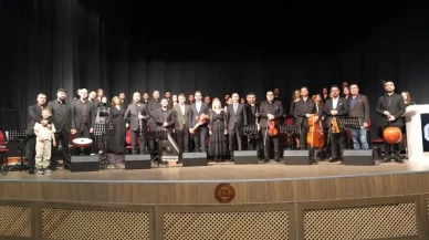 Fü’de akademisyenler korosu sergilendi: Kültür ahengi konseri beğeni topladı