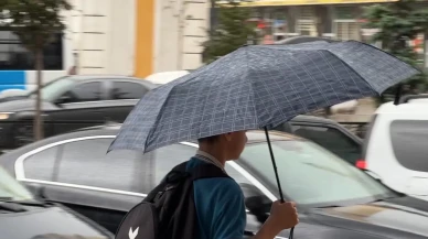 Yüksekova günlük yaşamı sağanak yağış vurdu