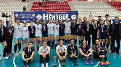 Anadolu Üniversitesi Kadın Hentbol Takımı, dördüncü kez şampiyonluk sevinci yaşadı