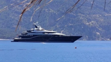 Ultra lüks yat Solandge Fethiye'de demirledi