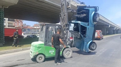 Turistler forklift yardımıyla çıkarıldı: Kırmızı ışık ihlali Alman turistleri hastanelik etti