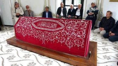 Hayme Ana, Anneler Günü'nde kabri başında dualarla anıldı