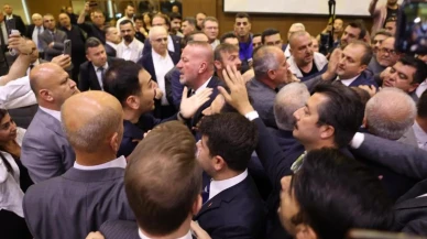 Bursa Büyükşehir Belediye Meclisi'nde gergin anlar: Başkan Bozbey'den sert tepki geldi