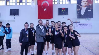 Kastamonu Üniversitesi Kadın Futsal Takımı namağlup şampiyon: Başarılarının sırrını açıkladılar