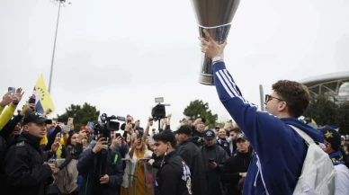 Euroleague şampiyonu Fenerbahçe büyük coşkuyla İstanbul'a döndü