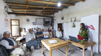 Mersin Büyükşehir çiftçilere doğal tarım yöntemlerini öğretiyor