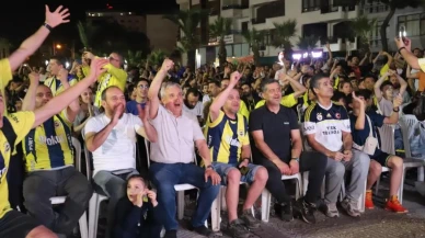 Turgutlular Fenerbahçe Beko'nun şampiyonluğunu dev ekranda kutladı