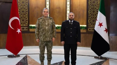 Milli savunma bakanlığı heyeti, suriye savunma bakanı kasra ile görüştü: Askeri iş birliği ve koordinasyon konuları ele alındı