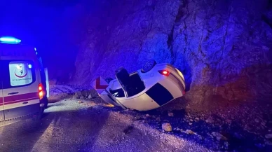 İliç'te korkunç kaza: Devrilen otomobilde 2 yaralı