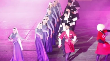 Aspendos'ta 19 Mayıs Gençlik Şöleni düzenlendi: Gençlik ve spor gösterisi yapıldı