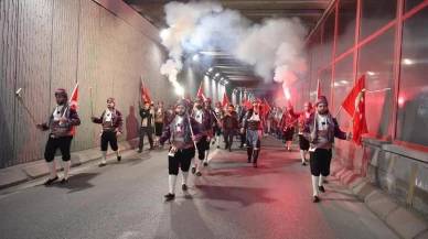 Başkan Büyükkılıç, 19 Mayıs Fener Alayı’nda gençlerin coşkusuna ortak oldu