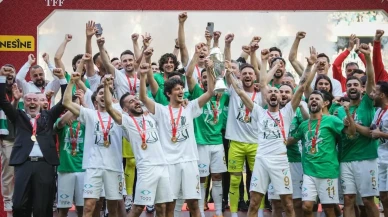 Bursaspor'da 8 futbolcunun kaderi belirsiz... Kalacaklar mı, gidecekler mi?