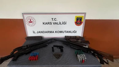Arpaçay'da silah ve mühimmat ele geçirildi: 4 kişi gözaltına alındı