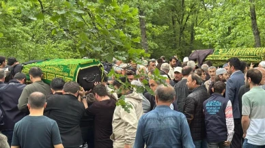 Aynı evden 3 cenaze: Arazi kavgasında ölen karı koca ve oğlu, yan yana defnedildi