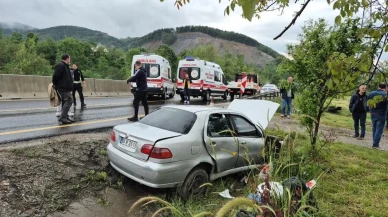 Bolu Dağı'nda dolu faciası: Kontrolden çıkan otomobil kanala uçtu, 3 yaralı