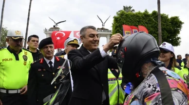 Mersin'de Trafik Haftası'nda 'Bir Kural Bir Ömür' vurgusu: Vali Toros'tan uyarılar ve hedefler