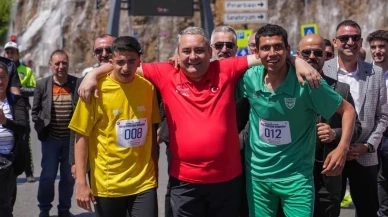 Keçiören'de 1919 metrelik Atatürk Koşusu... Dereceye girenleri bekleyen ödüller ne kadar?