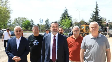 Elazığ'da ulaşım kalitesi arttırılıyor: Başkan Şerifoğulları'ndan asfaltlama ve kavşak incelemesi