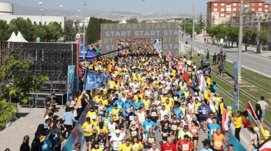Konya'da 4. Uluslararası Yarı Maratonu coşkuyla yapıldı! 37 ülkeden binlerce sporcu yarıştı