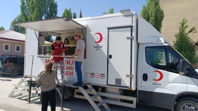 Kızılay Ağrıda YKS öğrencilerine moral verdi