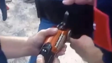 Muş Millet Bahçesinde sıkışan çocuğu itfaiye kurtardı