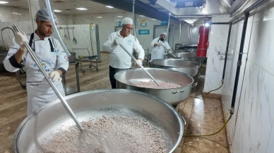 Haliliye Belediyesi binlerce ihtiyaç sahibine yemek ulaştırıyor