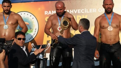 Orhan Okulu Sekapark altın kemer şampiyonu oldu