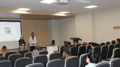 Kütahya Şehir Hastanesi sağlık çalışanları anne sütünü öğreniyor