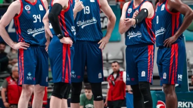 Bahçeşehir Koleji Tofaşı yenerek yarı finale yükseldi