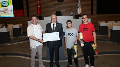 Nilüfer öğrencileri atık yağ ve pil topladı