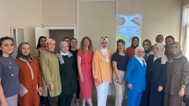 Mustafa Kızıklı Ebeveyn Okulu ilk mezunlarını verdi