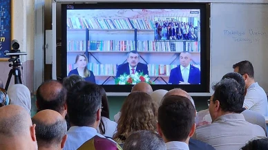 Bakan Tekin Kütahyalı öğretmenlerle çevrimiçi buluştu