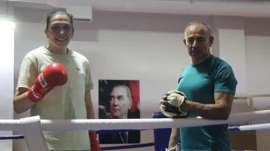 Milli boksör Elif Güneri dünya şampiyonluğunu kazandı