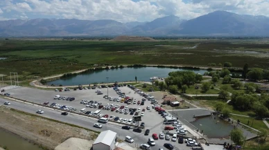 Erzincanlılar bayramda Ekşisu mesire alanına akın etti