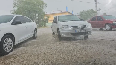 Aydınlar beldesinde şiddetli yağış hayatı durdurdu